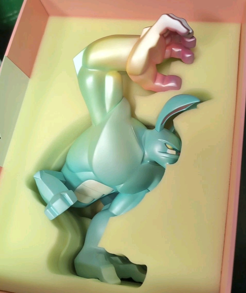 Coarsetoys Instinctoy Paw 12″ Vinyl Art Figure – Coarse Rainbow – Rare