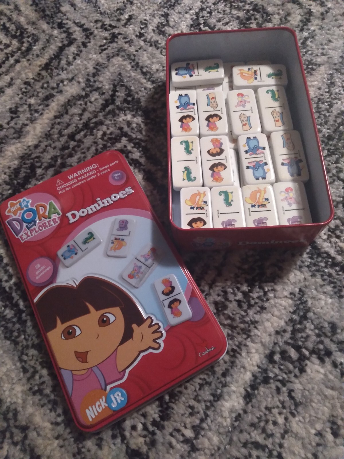 Dora the Explorer Dominoes With Collectible Tin. 28 Pieces. Nick JR Nickelodeon