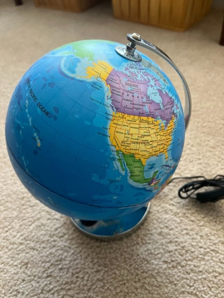 Smart Wallaby Rotating Globe w/ USB Light-Up LED | 8″ Desktop World Map