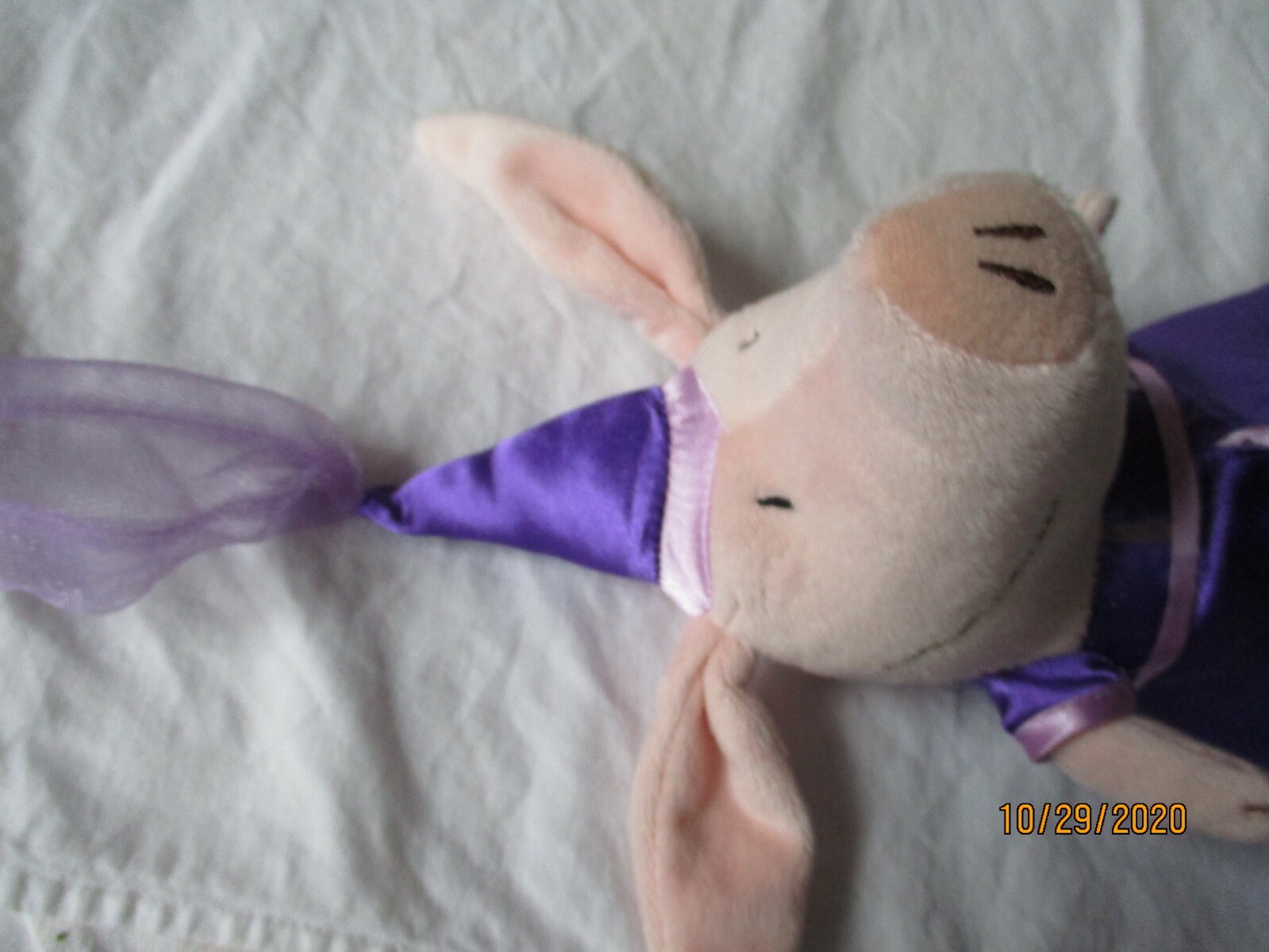 lot of Olivia: 9″ doll in Princess outfit 2 hardcovers