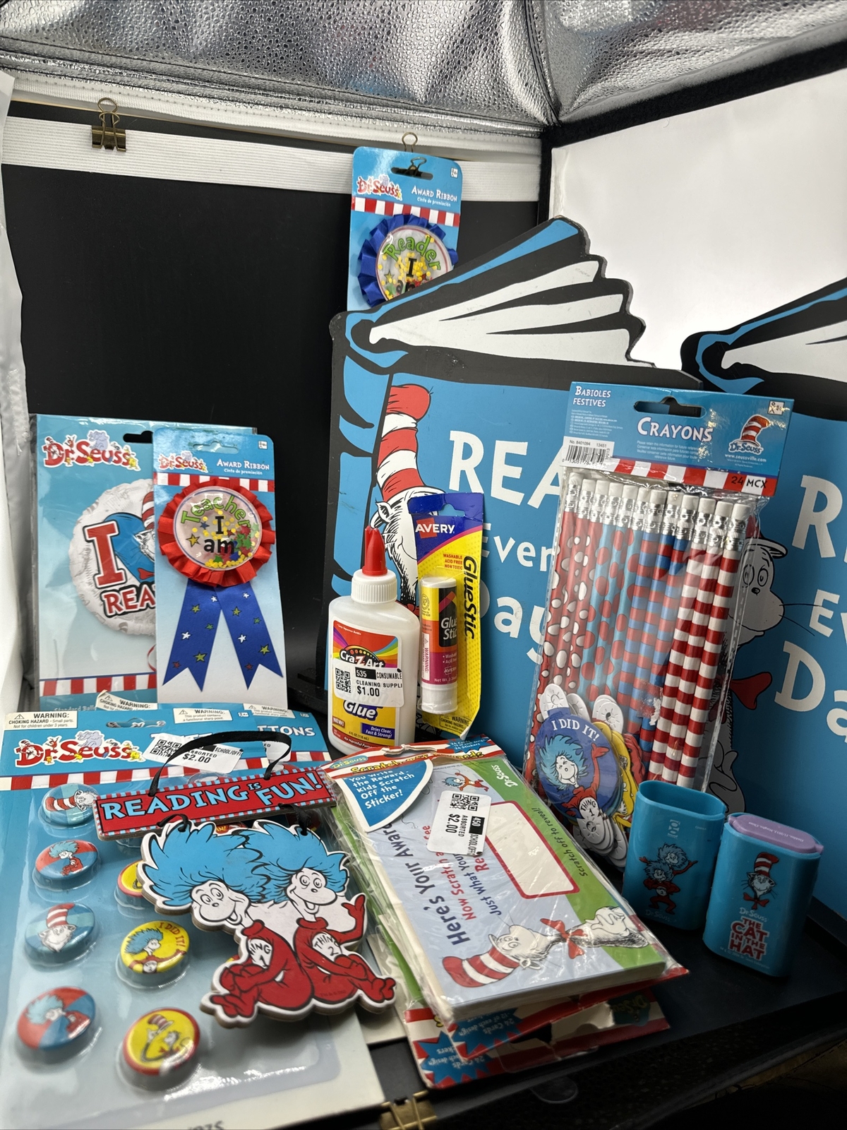 Teachers Dr. Seuss Reading Is Awesome Kit #2 – Classroom Literacy Set – Educatio