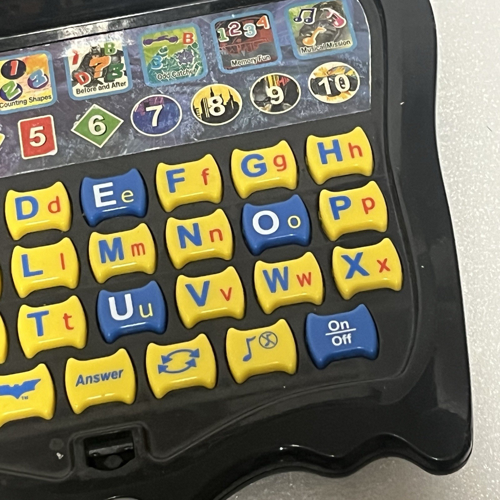 Rare Oregon Scientific Batman Dark Knight Computer Educational toy Laptop Game