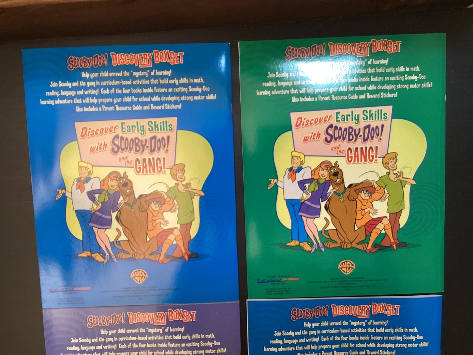 Scooby-Doo Discover Kit: 4 Books, Crayons, Games, Matching, Shapes Colors Words