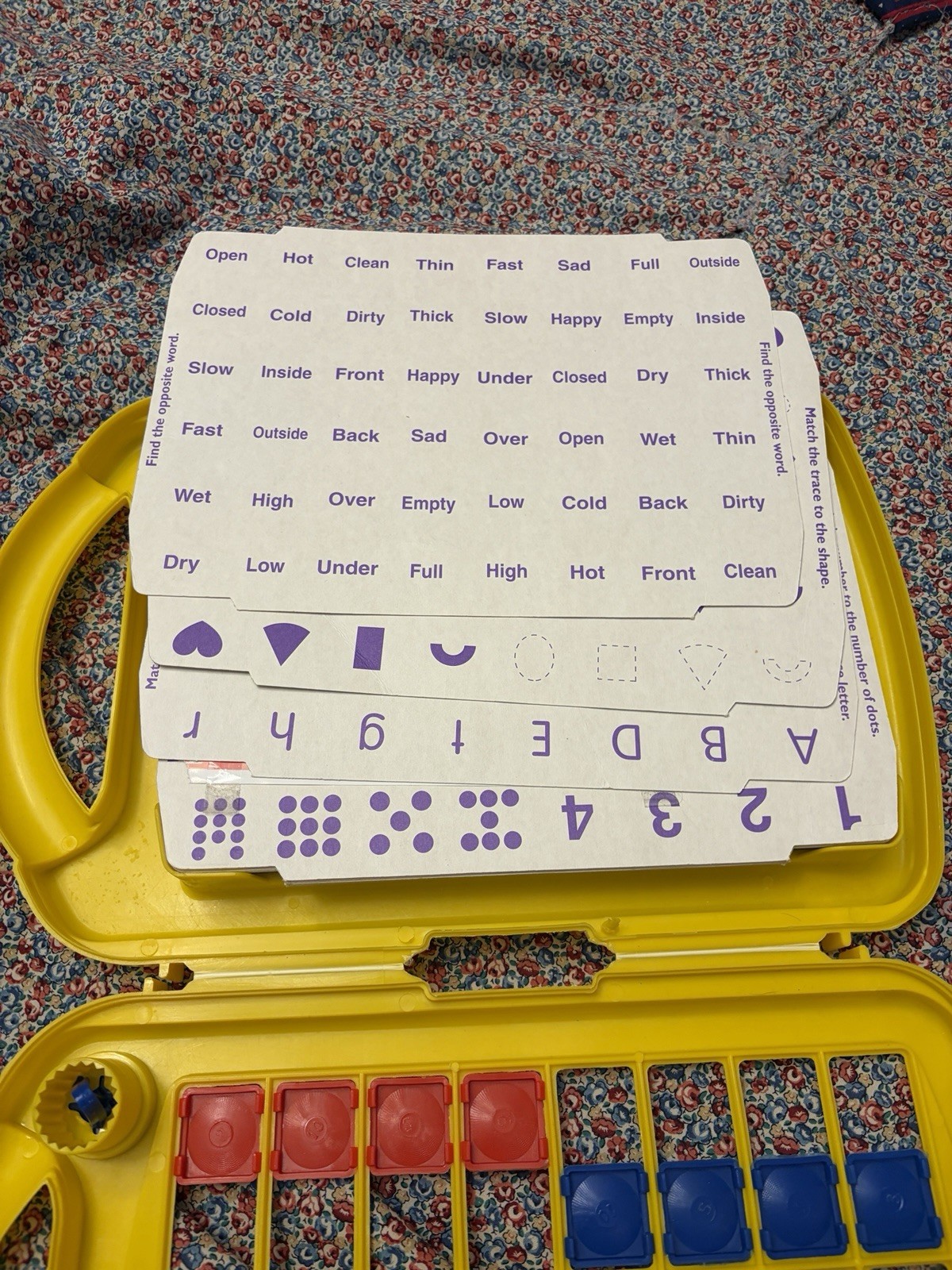 Discovery Toys Match ‘Em Up Colors Shapes Words Rhymes Opposites, 2-sided cards