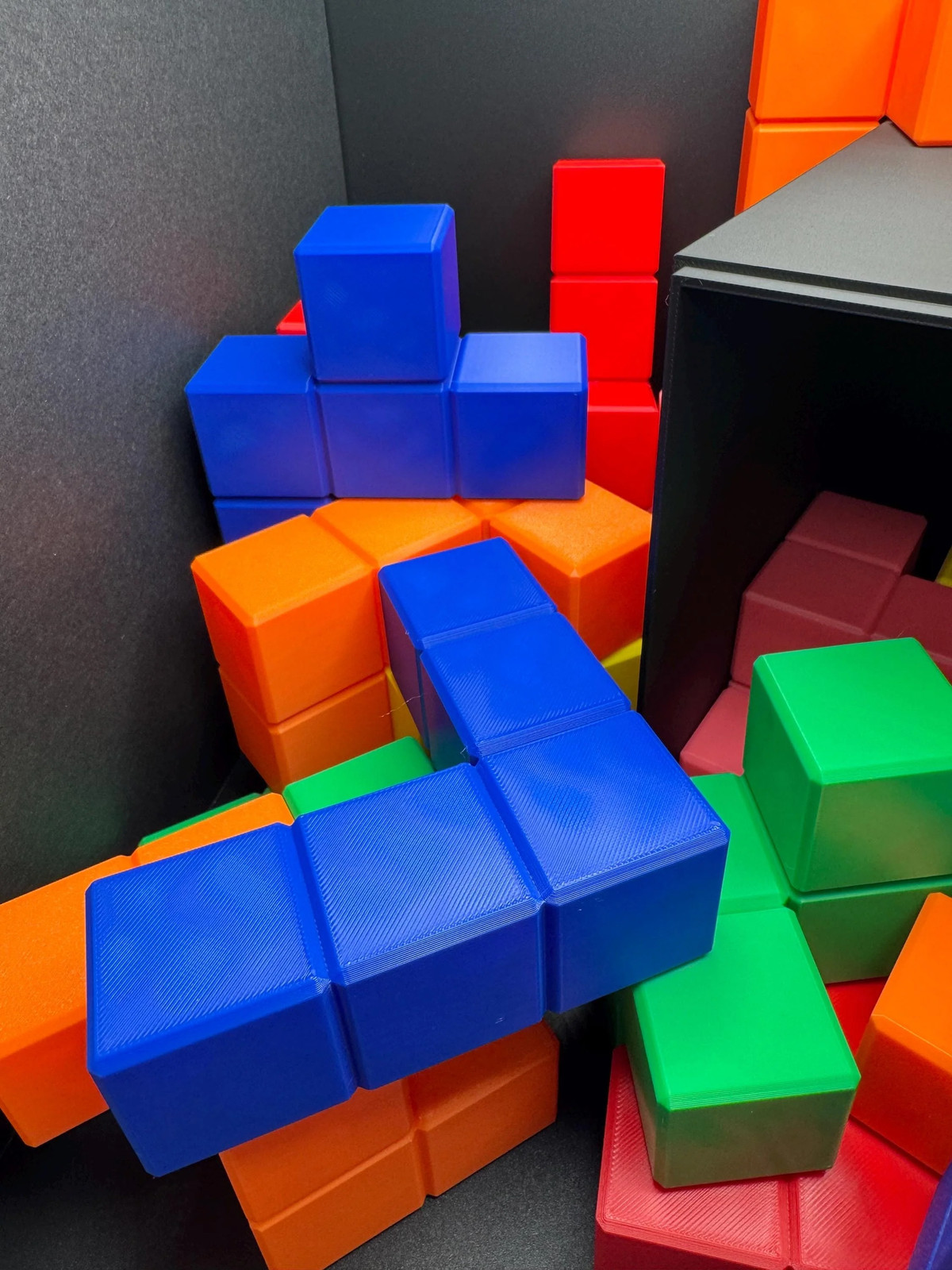 Dorian Cube Puzzle – 25 Unique Pentacube Pieces, 3D Brain Teaser, Fun and