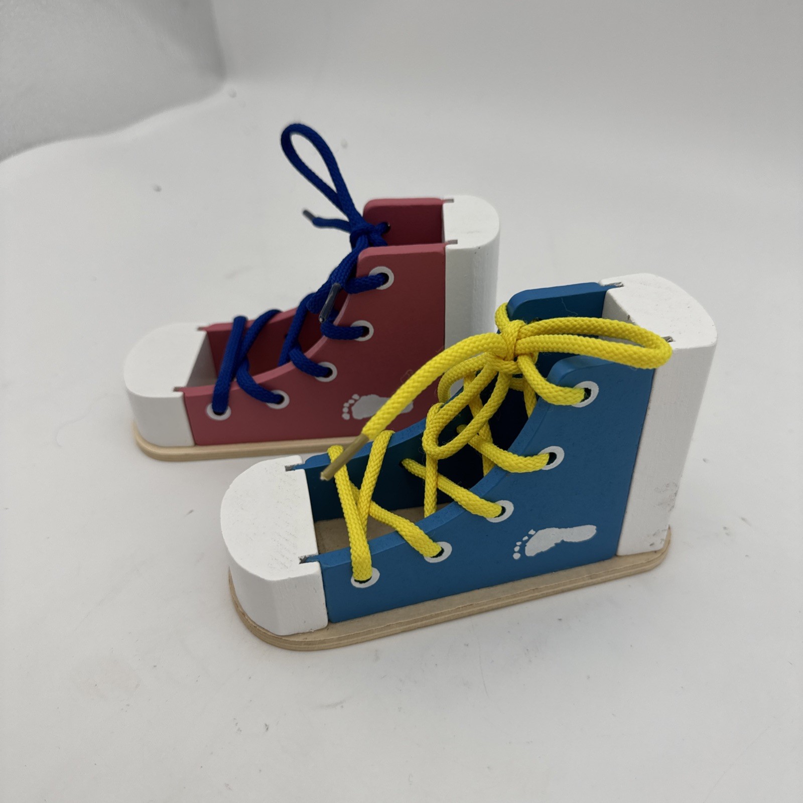 Small Foot Wooden Shoes for Lacing Shoe Tie Toys 2 Piece Educational 6475