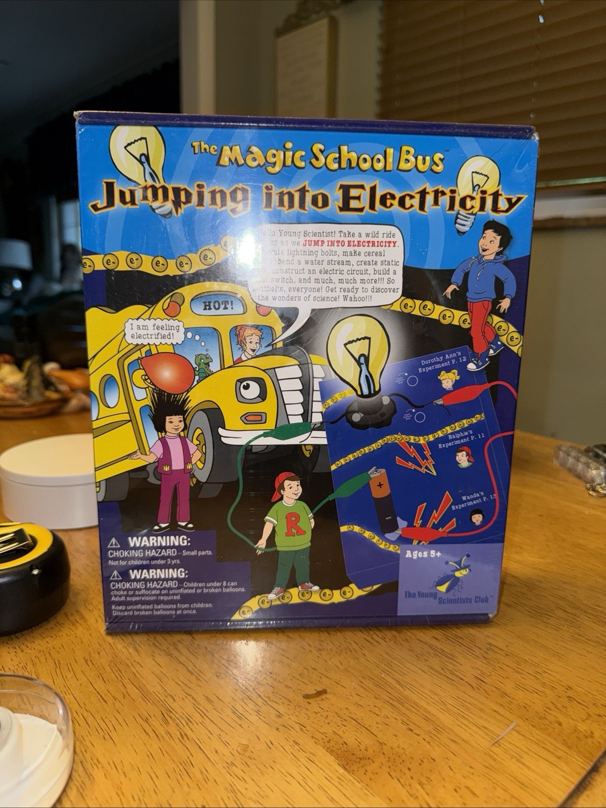 THE MAGIC SCHOOL BUS Jumping Into Electricity Kit *NEW & SEALED*
