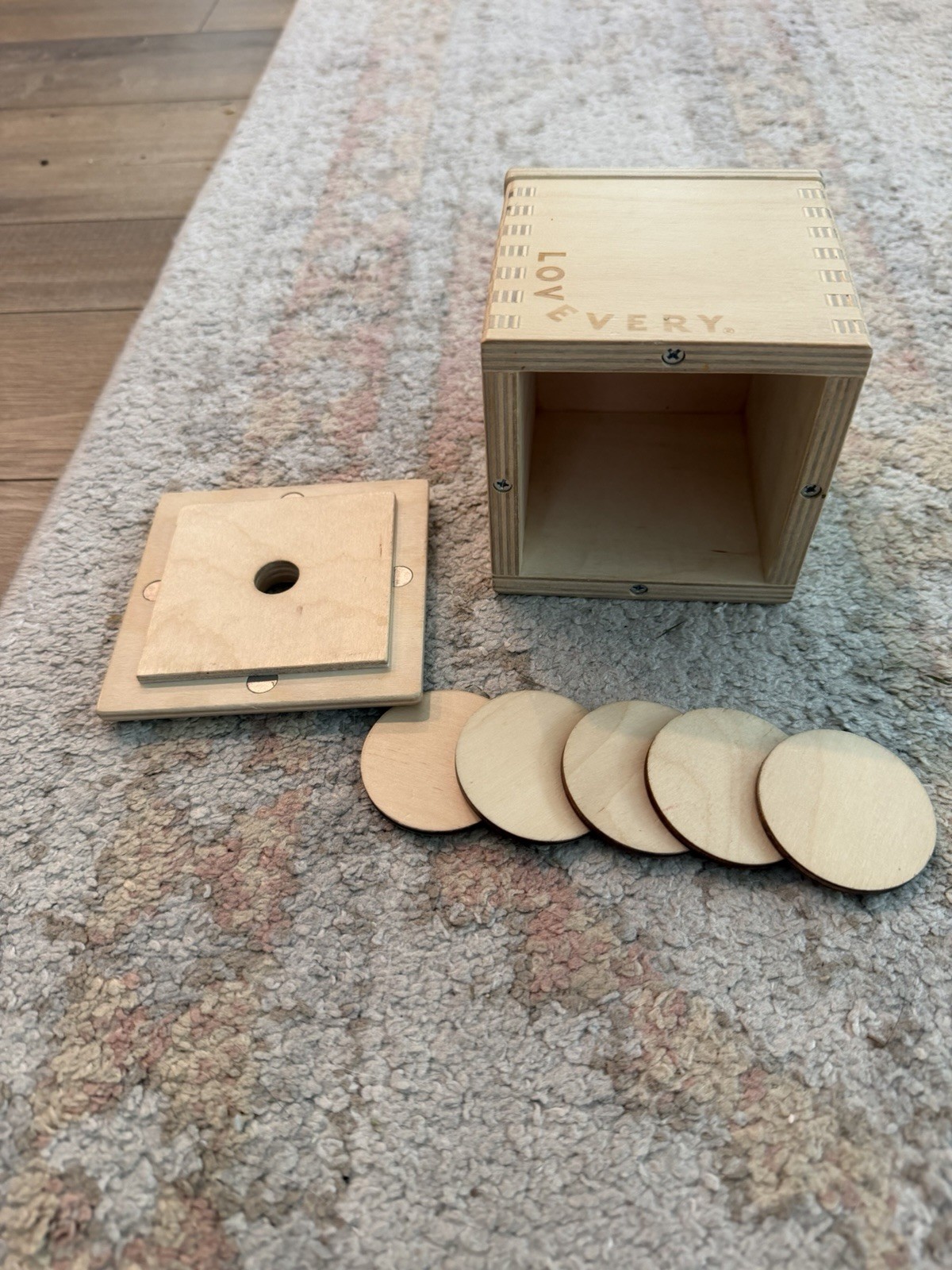 Lovevery Wooden Coin Bank Object Permanence Box w/ Slot Lid & 5 Discs Beige