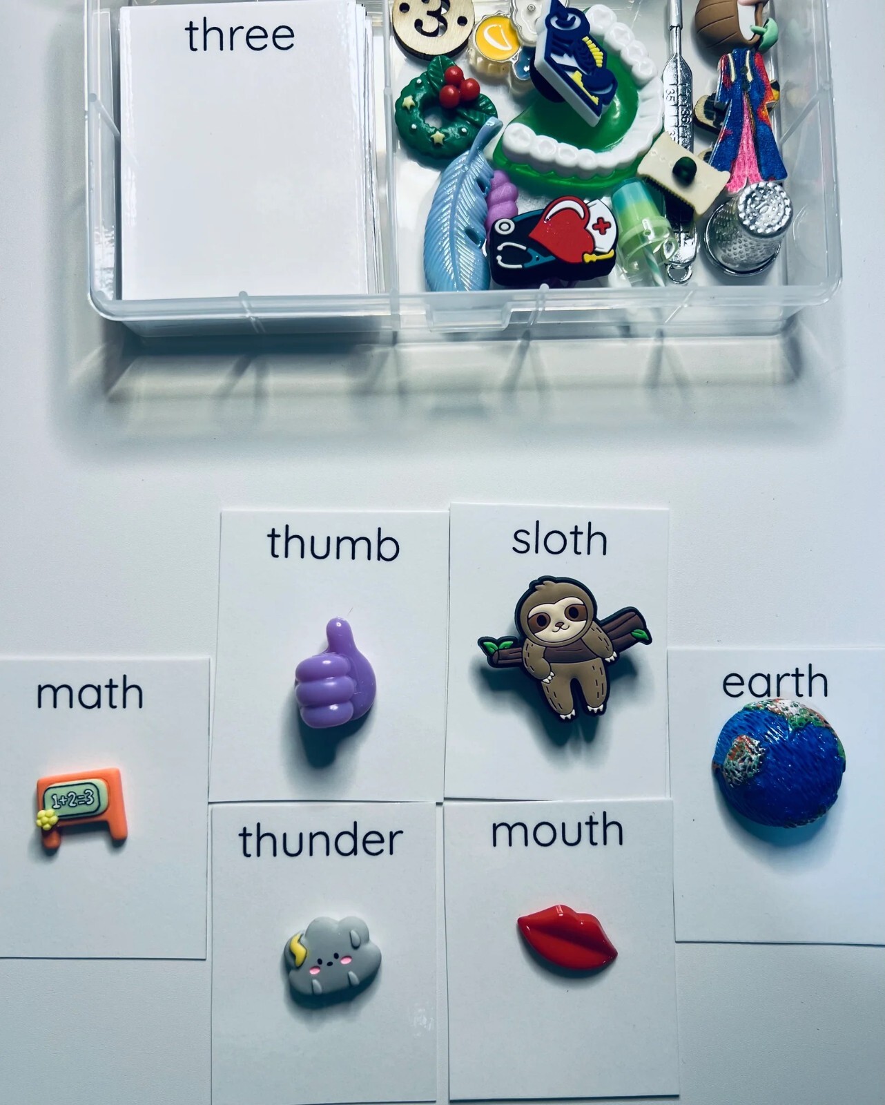 Say and Play /th/ sound Speech Sound Mini Objects Kit Speech Therapy Trinkets