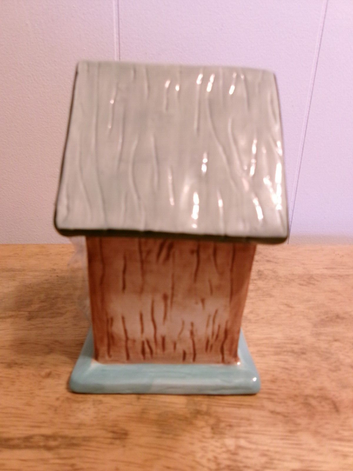 Boston Warehouse Bird house porcelain with kitchen scrubbie 2003