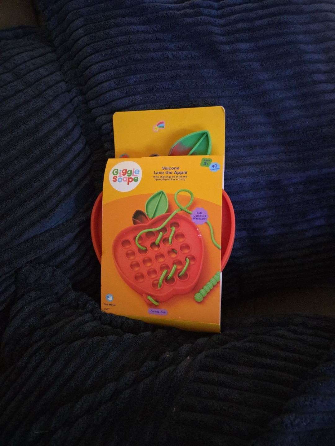 Giggle Scape Silicone Lace The Apple Fine Motor Toy New In Box