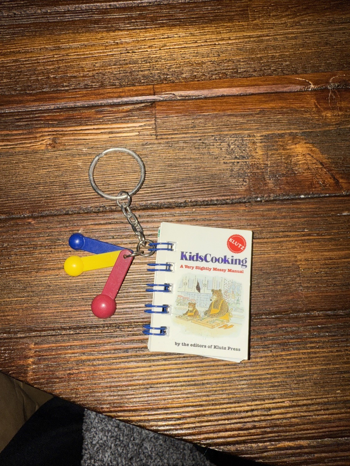 Vintage 1998 Basic Fun Klutz Mini Book Keychain Kids Cooking Book Miniature Used