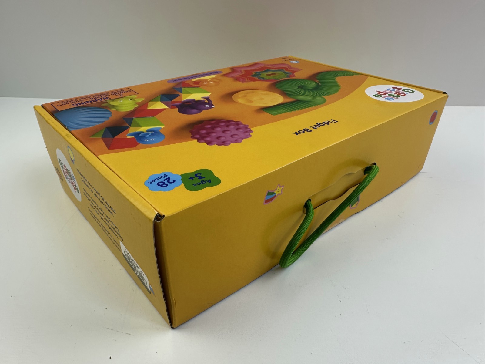GiggleScape Fidget Box 28-Piece Set Stretch Twist & Squeeze 28 Pcs For Ages 3+