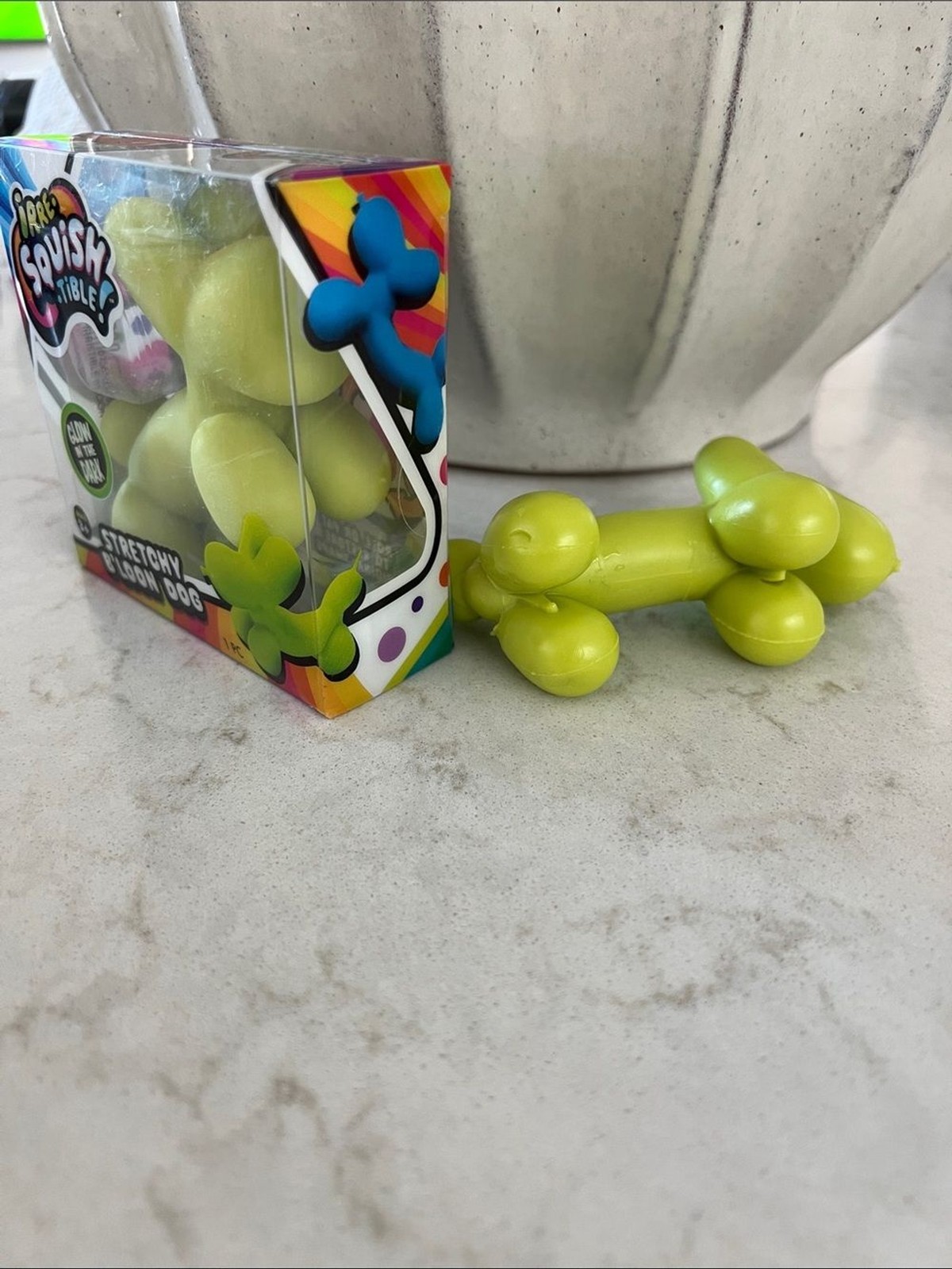 JA-RU Irre-Squish-tible Stretchy B’Loon Dog Toy Green NEW