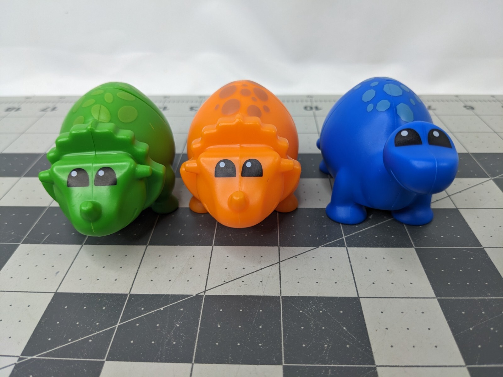 Learning Resource Snap Block Matching Dinosaurs Color Sorting Toy Educational