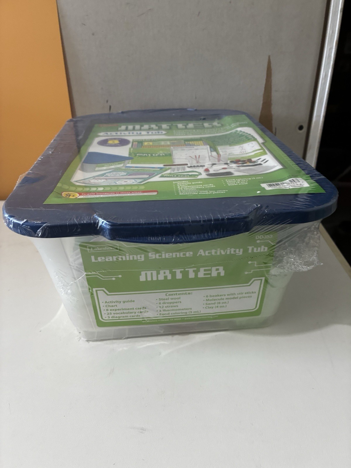Lakeshore Learning Science DD353 – Matter Activity Tub – Grade 4-6 Ages 9+ – NEW
