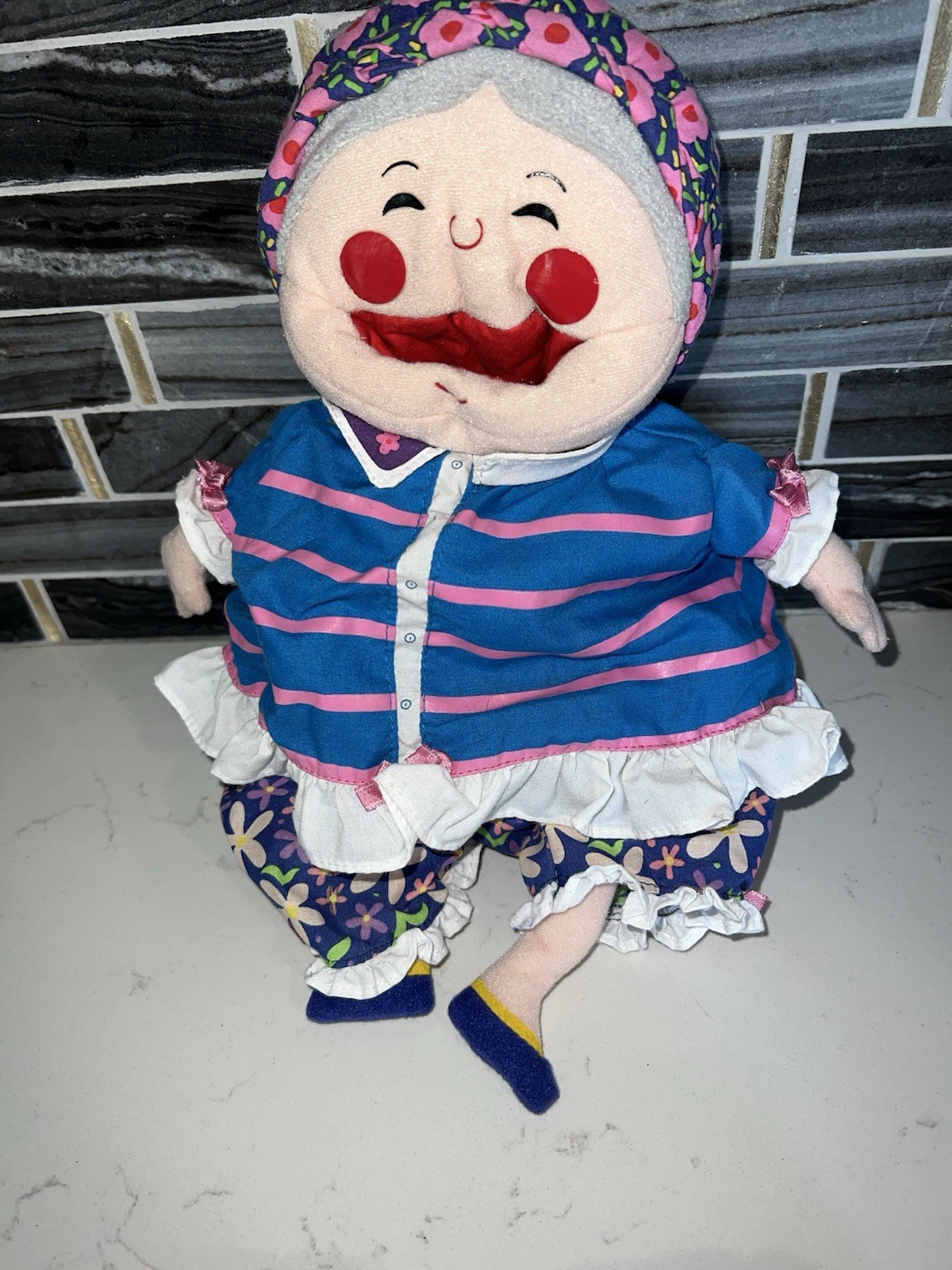 Childs Play DOLL There Was An Old Lady Who Swallowed the Sea Plush 6 Animals
