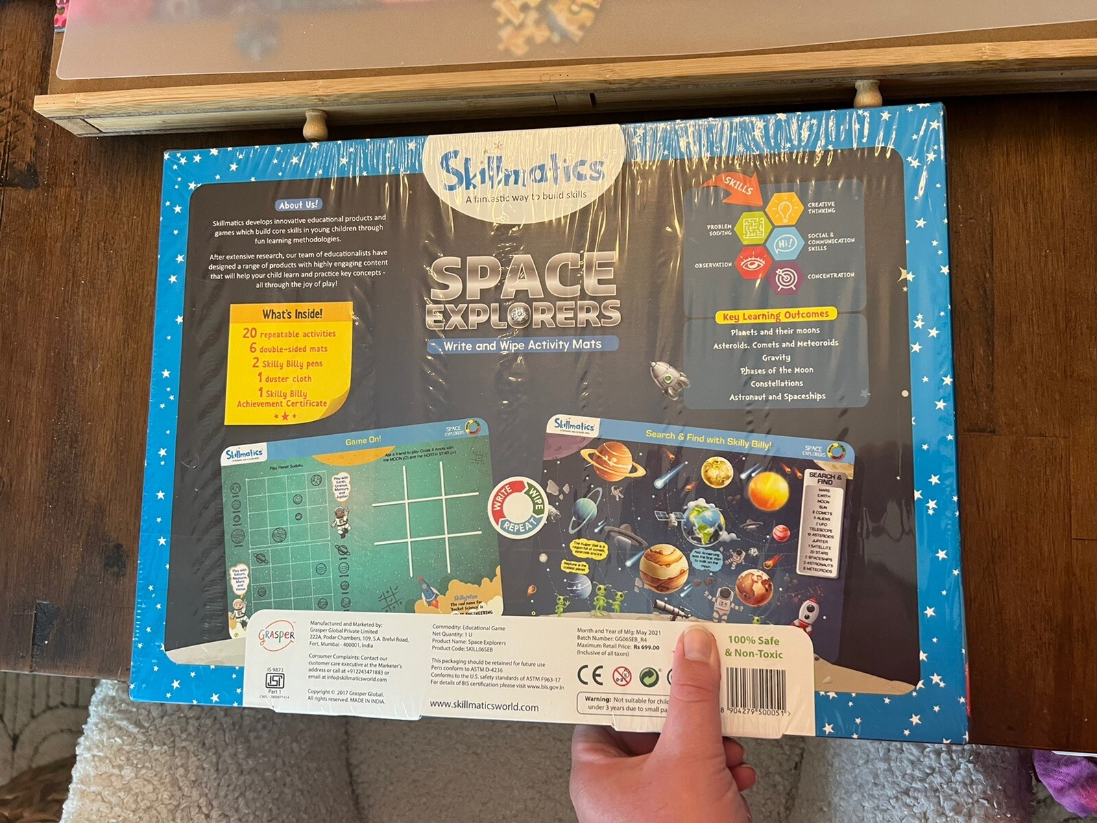 Skillmatics Write And Wipe Activity Mats SPACE EXPLORERS Ages 6-9 NEW