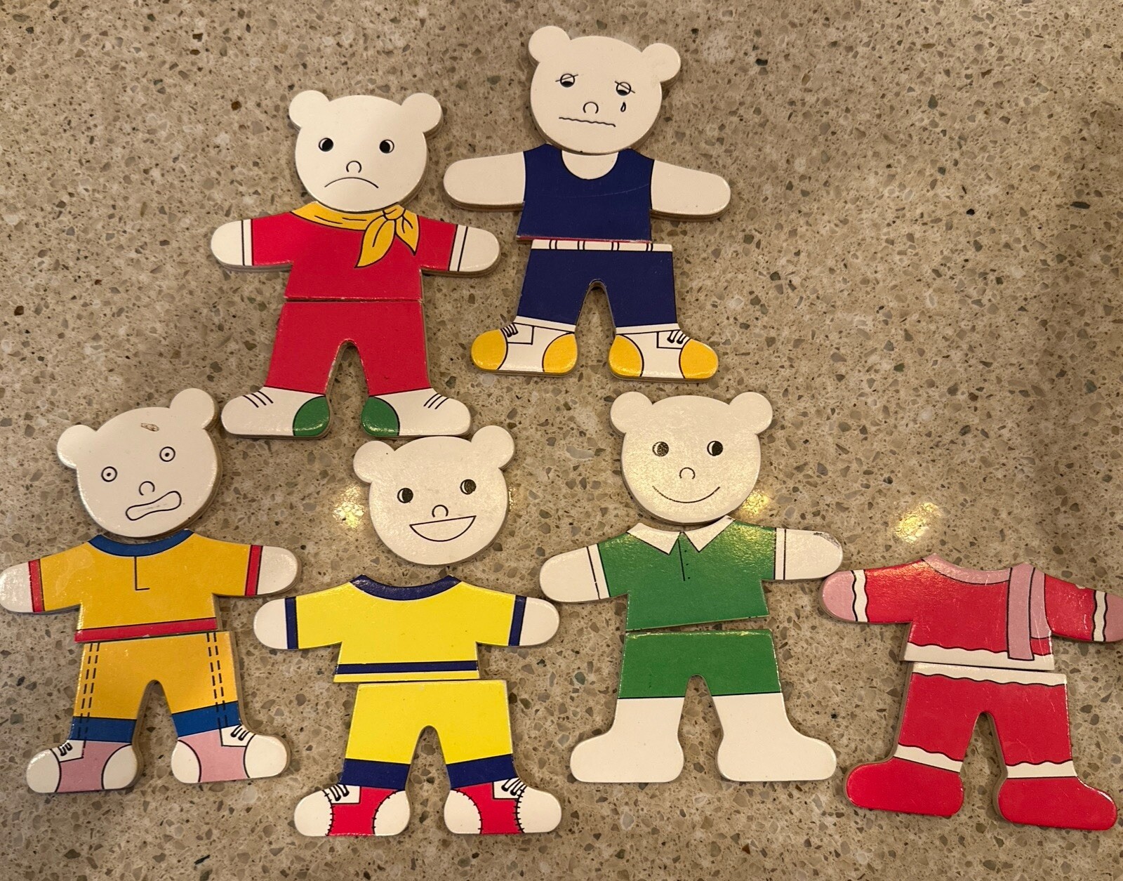 Small World Toys ~Moody Bear Educational Puzzle Ages 3 and Up – 17 Pieces Ttl