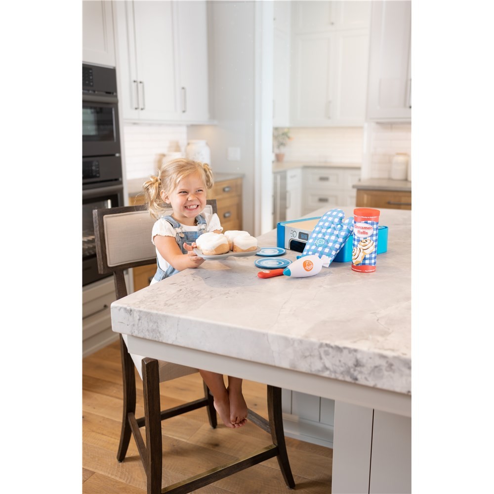 Fat Brain Pretendables Cinnamon Roll Set