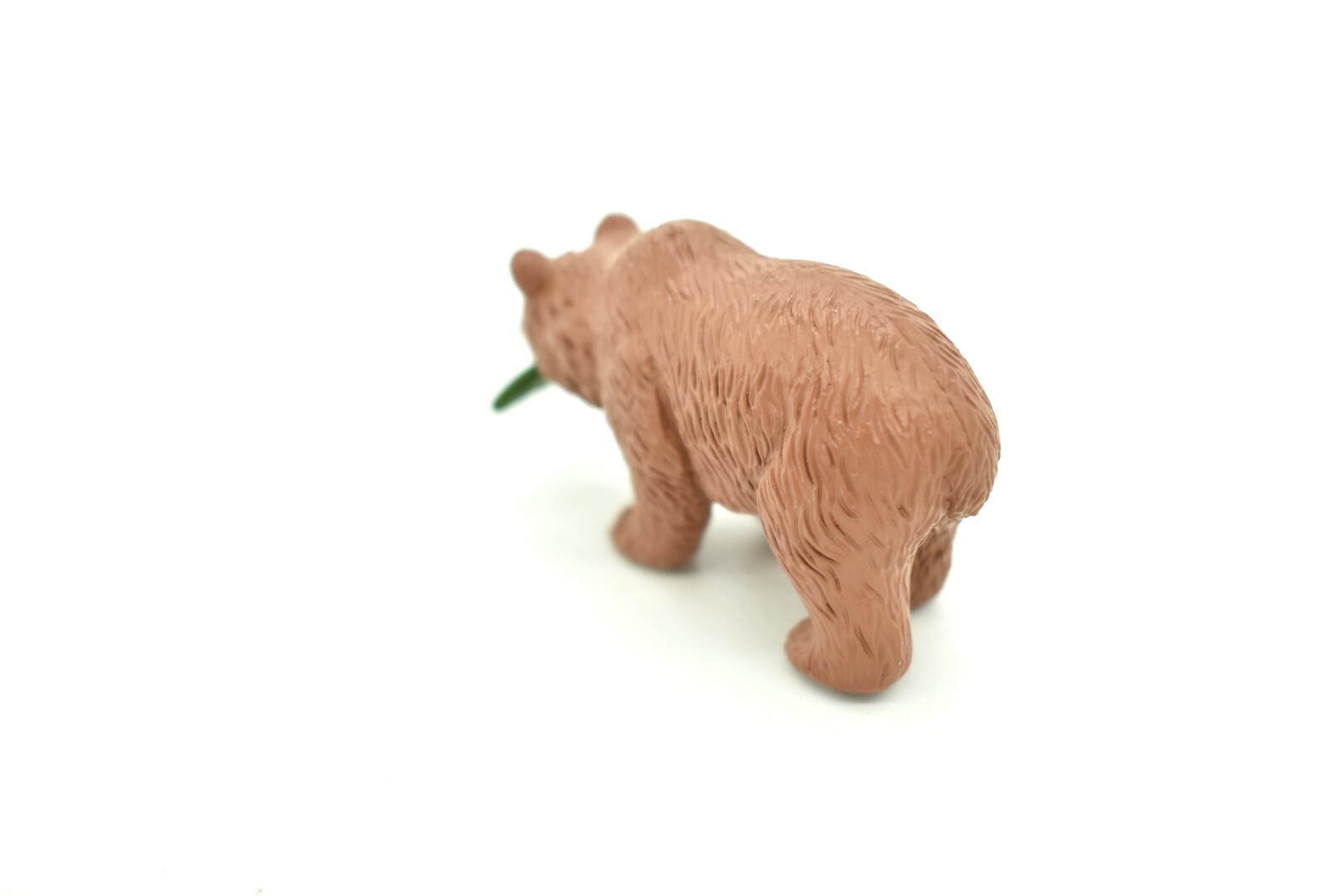 Grizzly Bear, Brown Bear with Fish Realistic Small Toy Model Plastic 2″ F3528