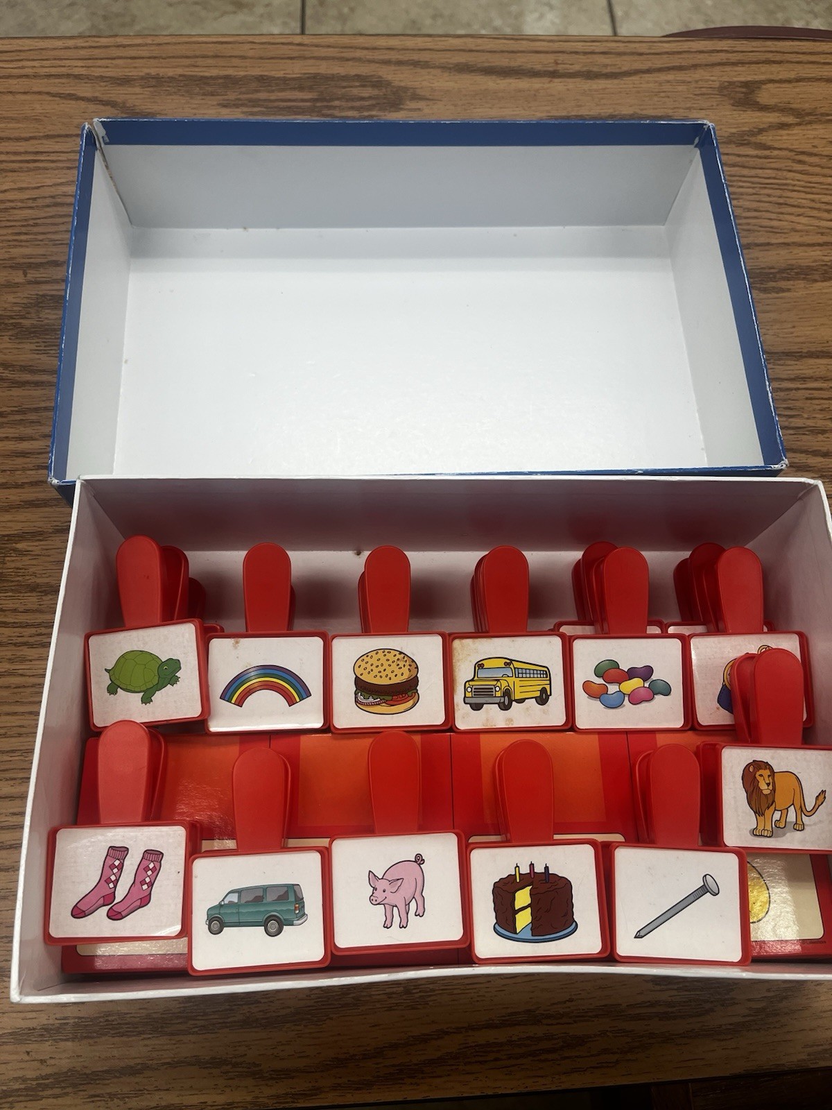 Lakeshore Match & Clip Beginning Sounds Reading Centers Complete Game Homeschool