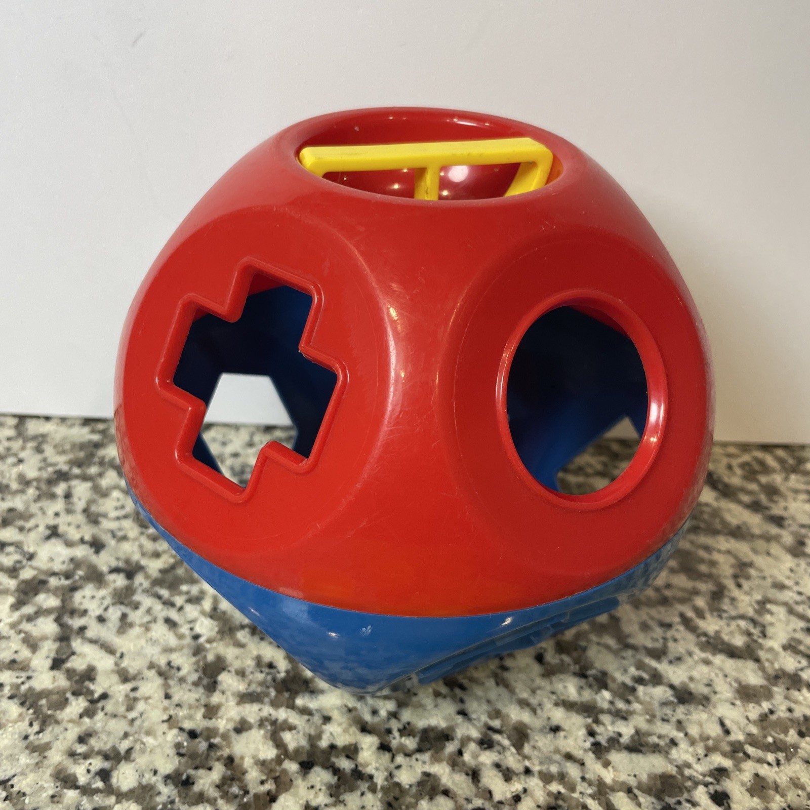 Vintage 1980’s Tupperware Shape-O Shape Sorter Ball 8 Shapes 80s Sorting Toy