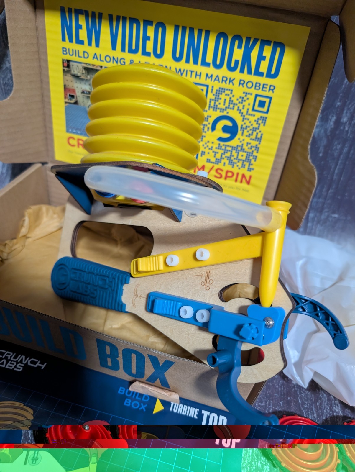 Crunch Labs Build Box Year 3 – Turbine Top Spinner Built – Mark Rober STEAM
