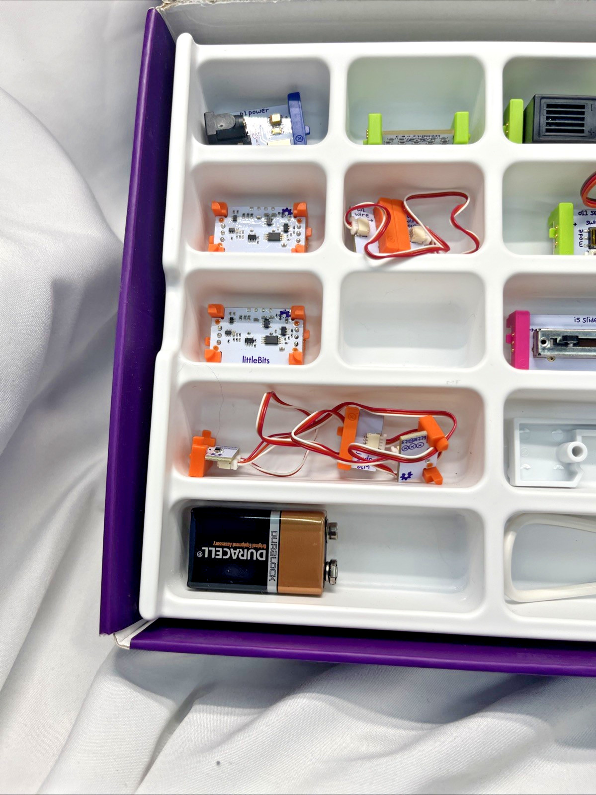 Little Bits Gizmos & Gadgets Kit, STEM – Electronic Bitbot Makers Toy Parts