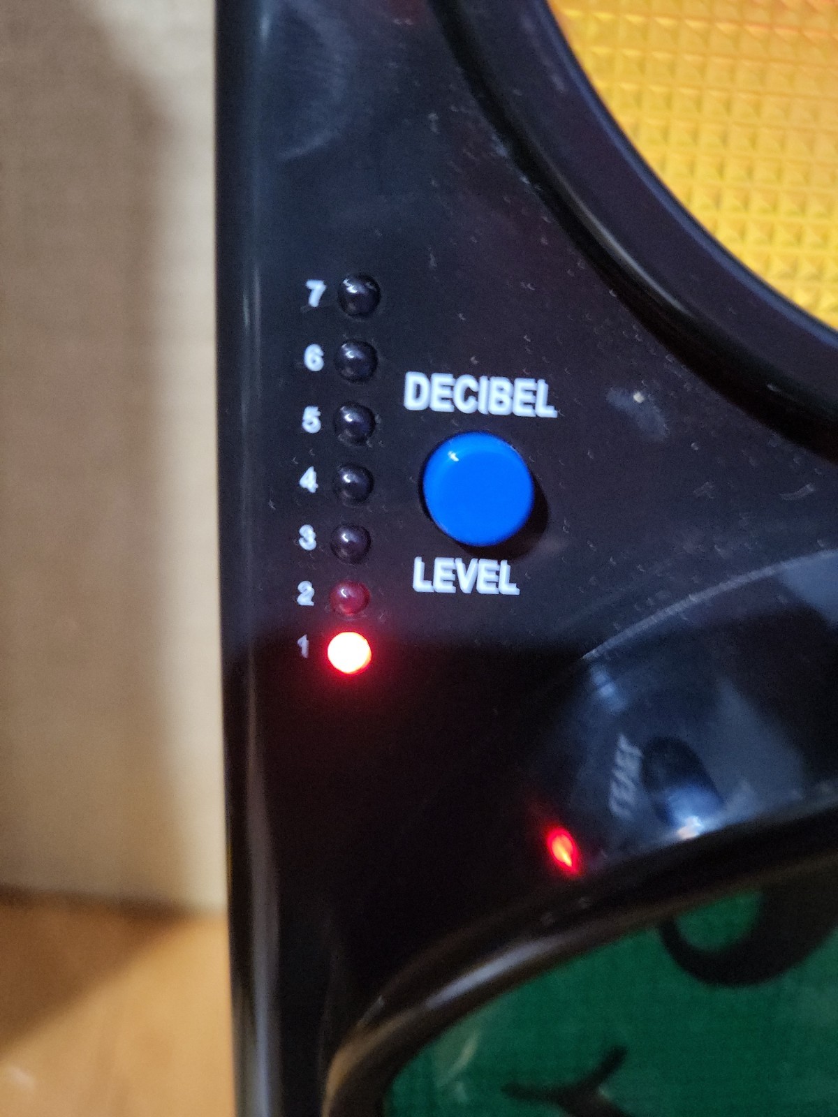 Yacker Tracker- Classroom Noise Monitor Traffic Light w/Alarm Tested & Working