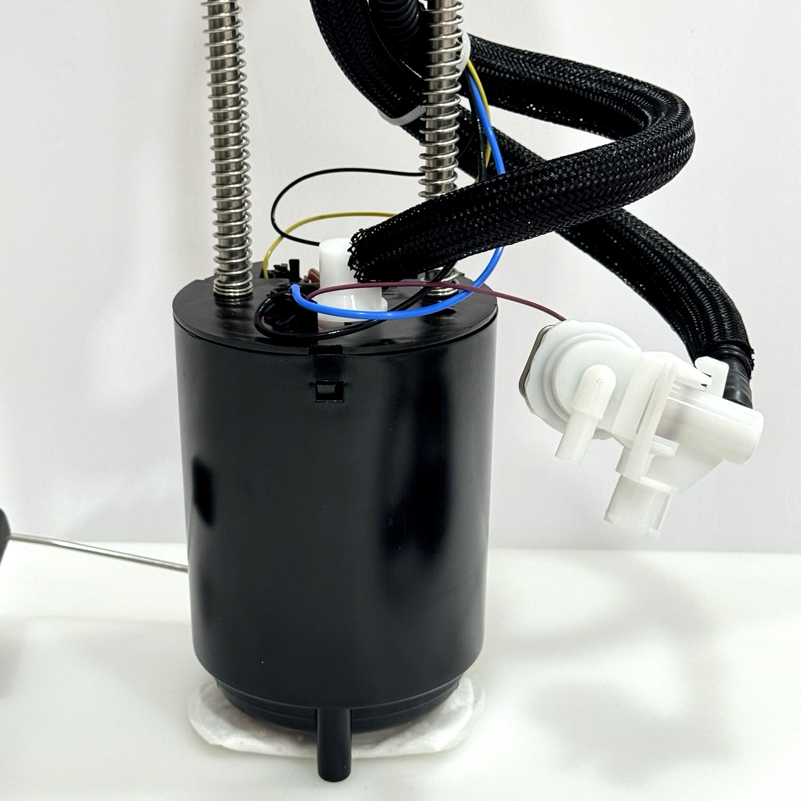 Sea-Doo Fuel Pump Assembly 275500996 GTI GTR GTX RXP RXT Spark 130 170 230 300
