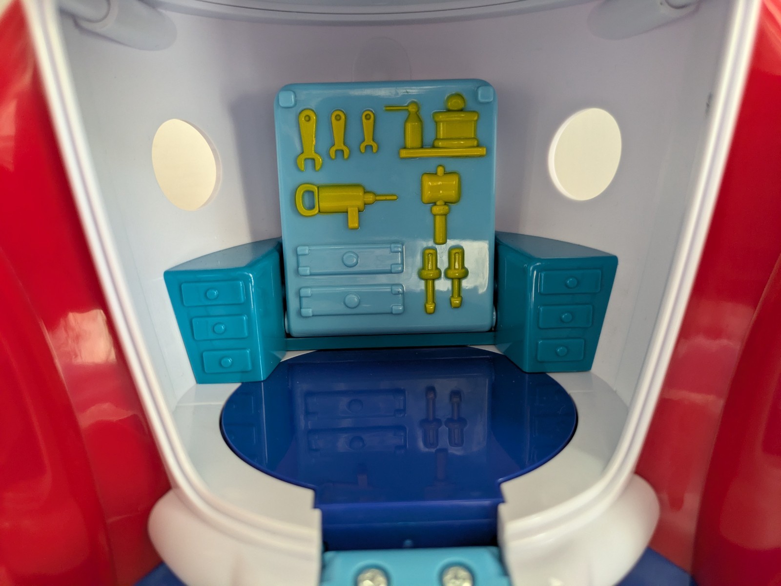 Lakeshore Educational Play & Explore Rocket Ship with Astronaut No Rover