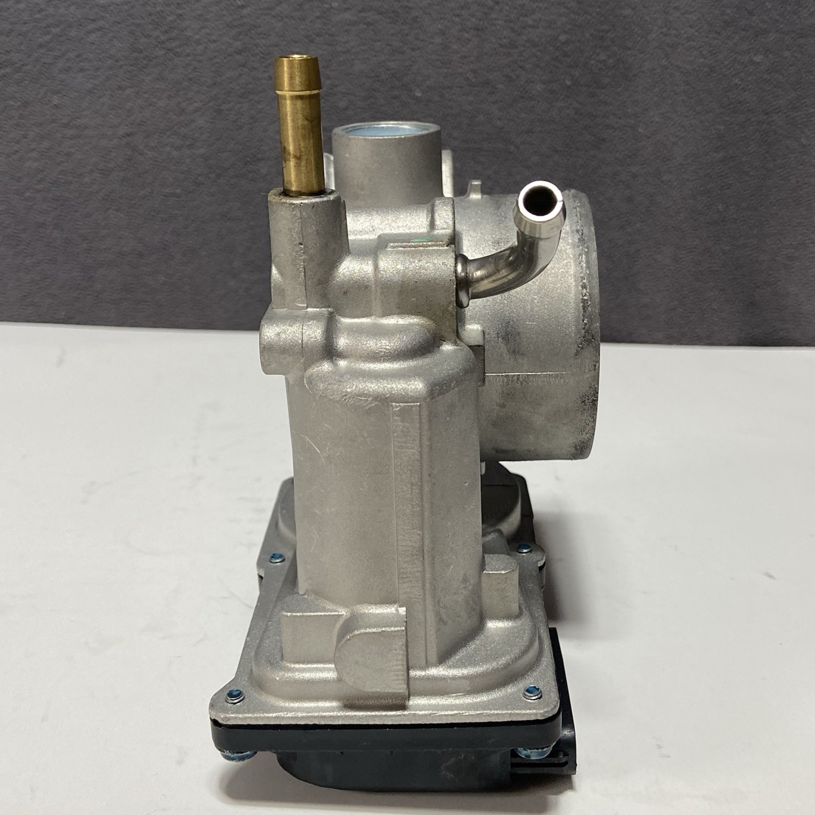S20126 Electronic Fuel Injection Throttle Body Assembly (For FWD and 1.8L 197…