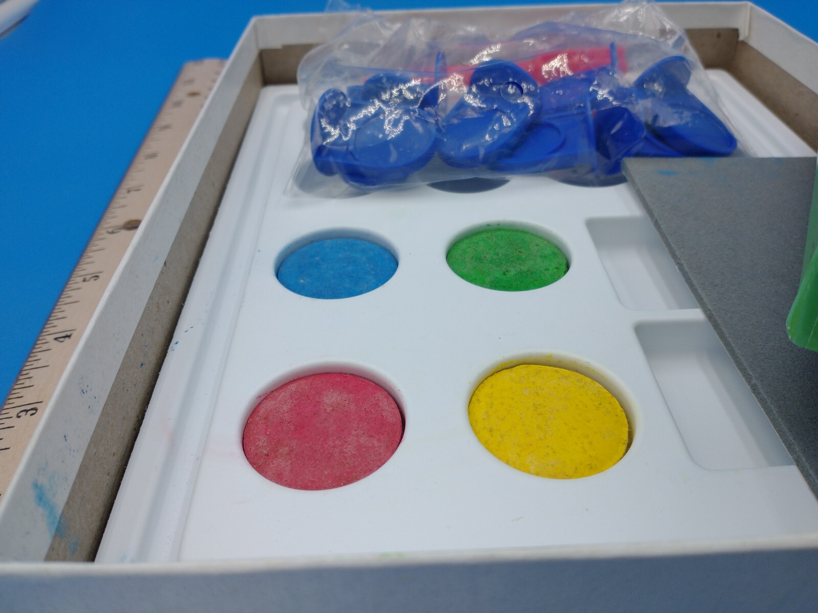 Vintage 1982 The Scribbler’s Stamp & Play Set – Shapes – Golden. New. #1006