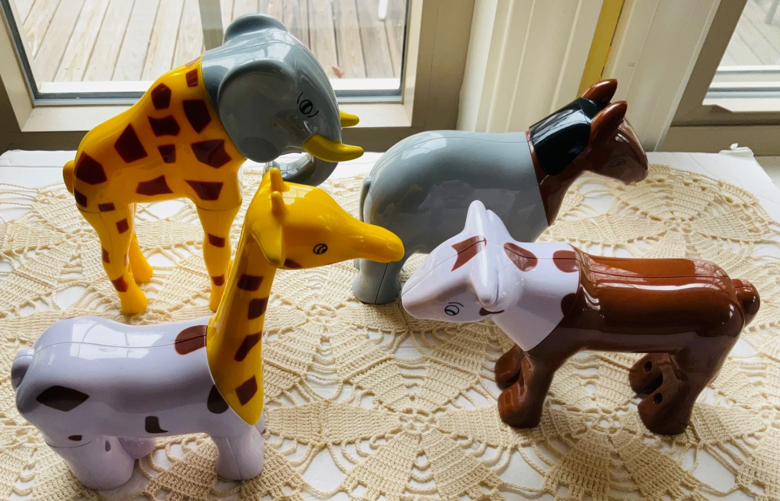 Lakeshore Learning Animal Magnetic Lot of 4 Giraffe,Cow,Elephant, Horse