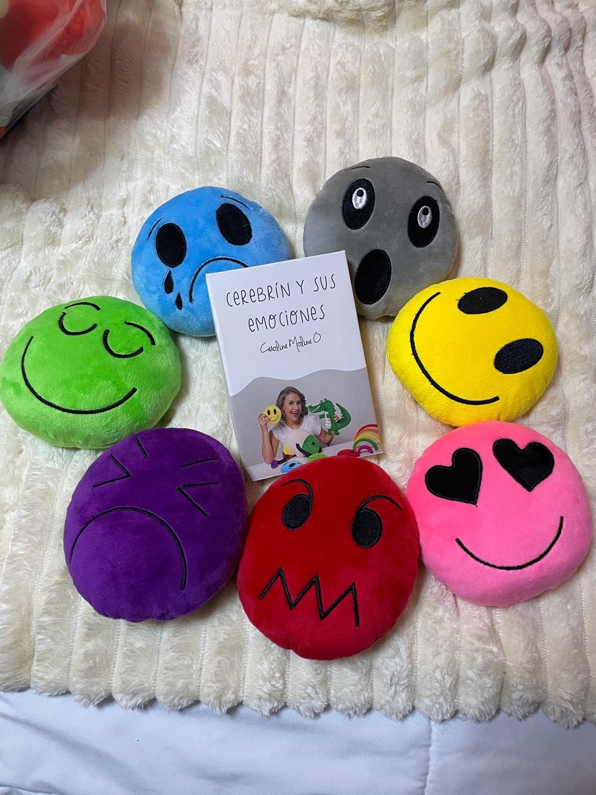 Carolina Molina Cocoguardian Plush Set + 7 Emotion Plush Faces + 20 Spanish Emot