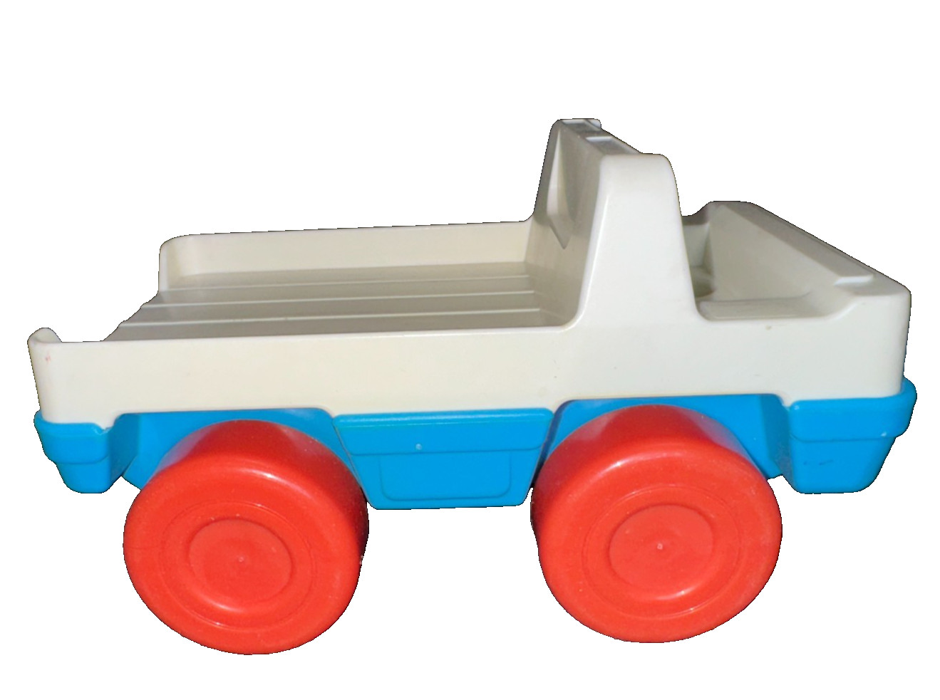 RARE VINTAGE CHICCO CONSTRUCTION CO.- A PRE-SCHOOL TOY-PREOWNED(READ DESC)