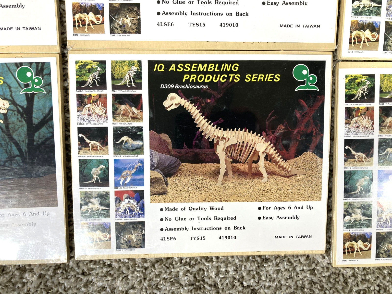IQ Assembling Products Series Dinosaurs – New and Sealed – Lot of 11 Different