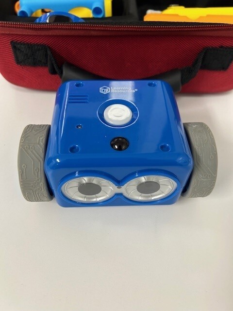 Learning Resources LER2935 Botley The Coding Robot Activity Set + Construction