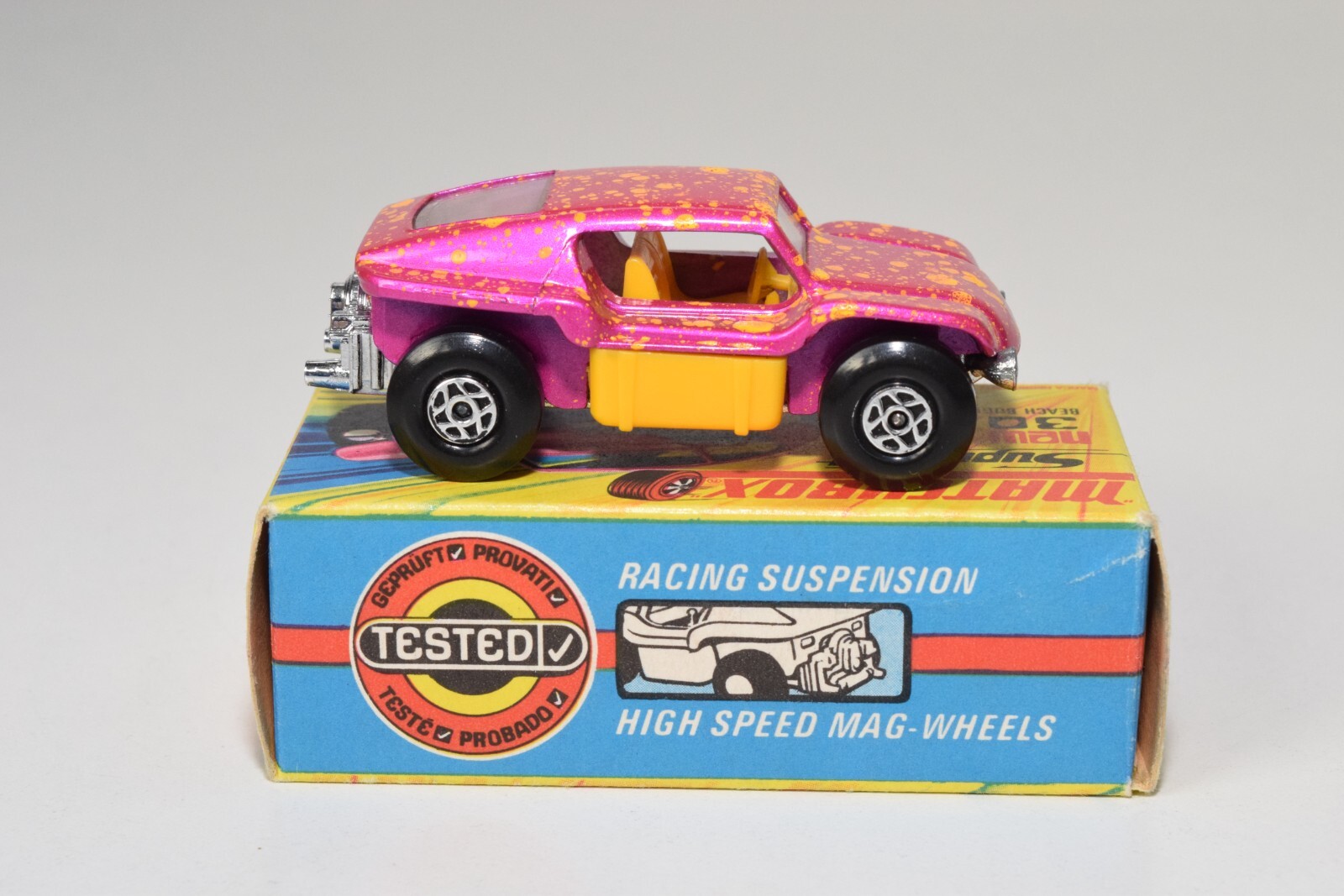 A94 1:64 3 INCH MATCHBOX SUPERFAST 30 BEACH BUGGY METALLIC PINK WITH MUD MIB