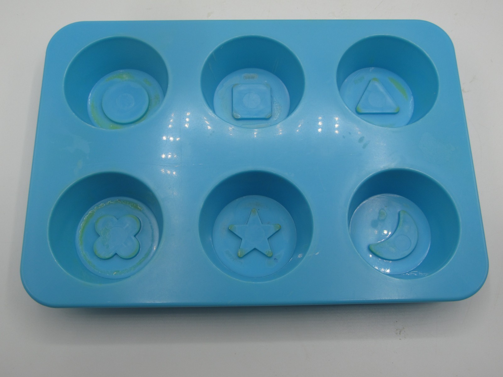 Discontinued Melissa & Doug Learning Resources Shape Sorting Cupcakes with Pan