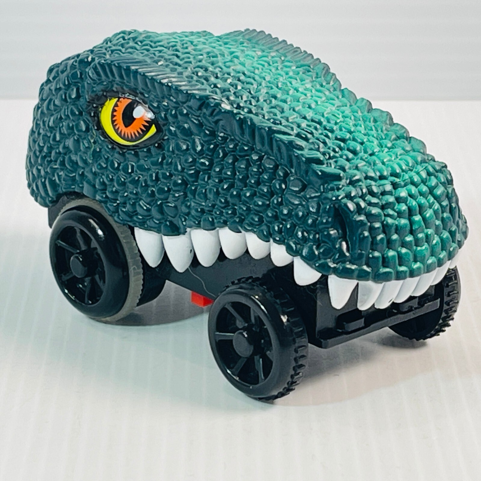 Dino Truck Race Jurassic Circuit Car Battery Operated Test and Working