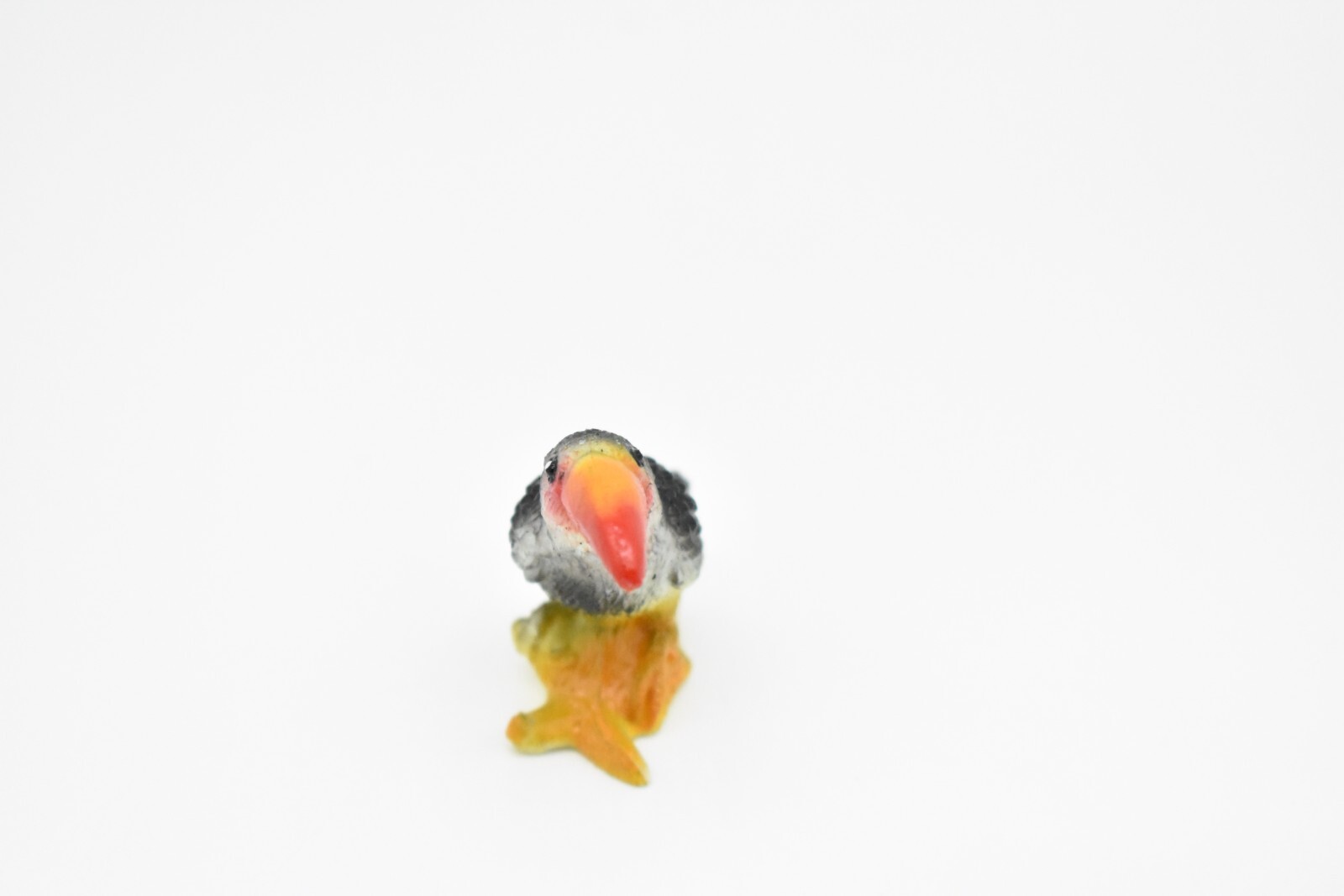 Toucan, Bird, Very Nice Plastic Model, Hand Painted 2″ F624 B131