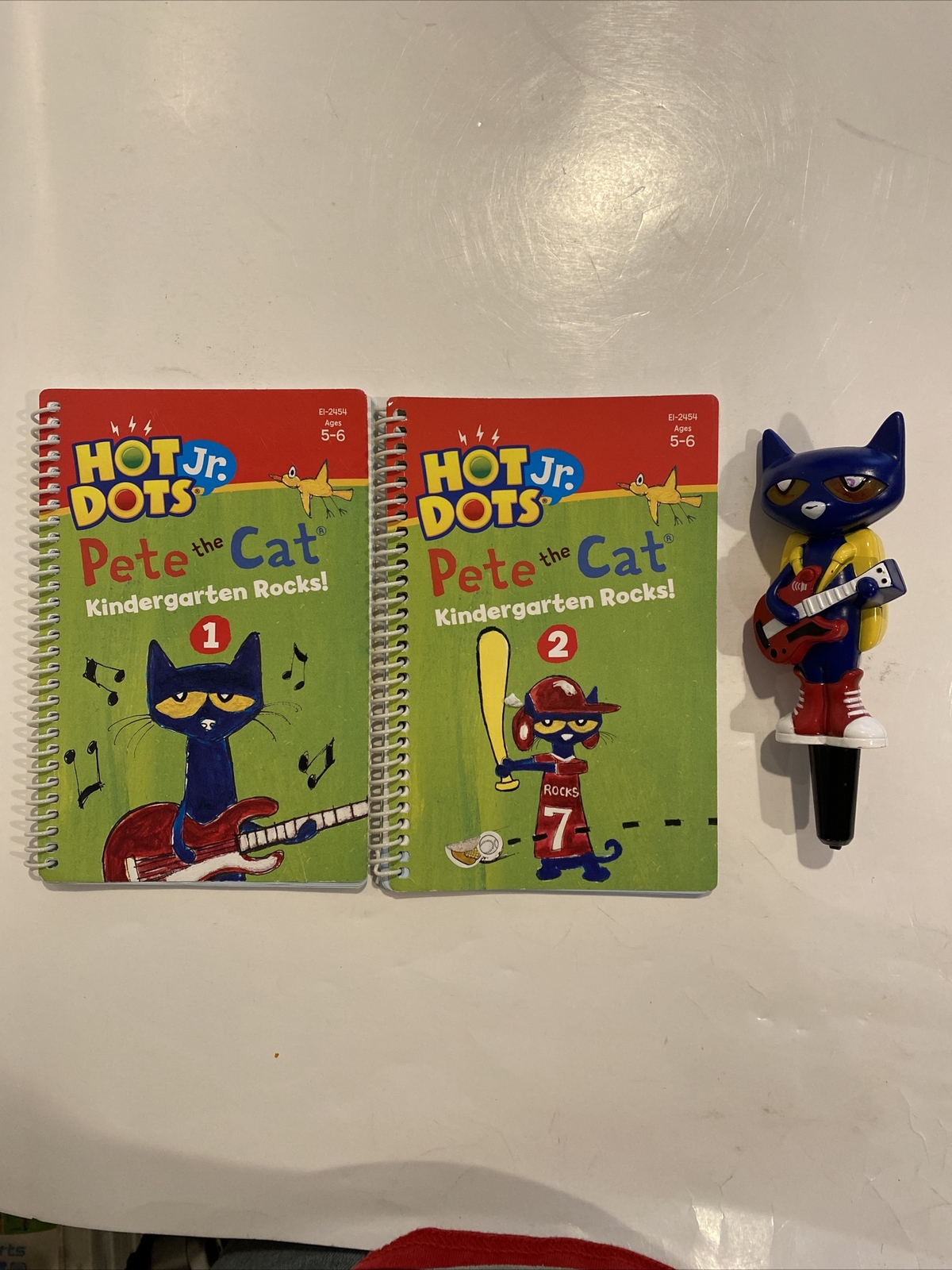 Hot Dots Jr Pete The Cat Interactive Pen w Books 1 & 2 Educational Insights 2010