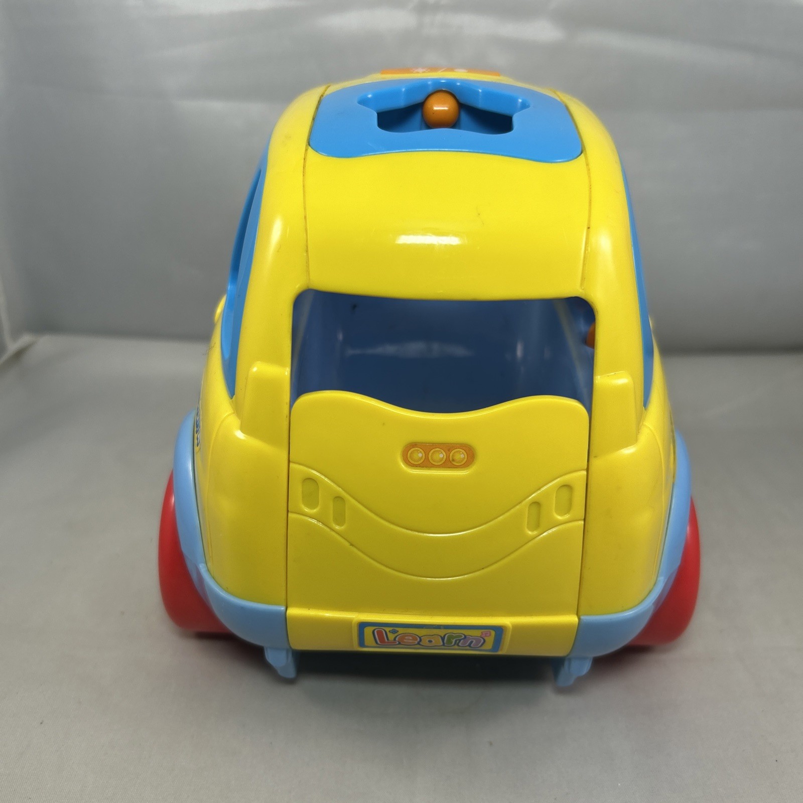 HuiLe Toys Clever Coupe Smart Bus or Shape Sorter Car Educational Activity Toy