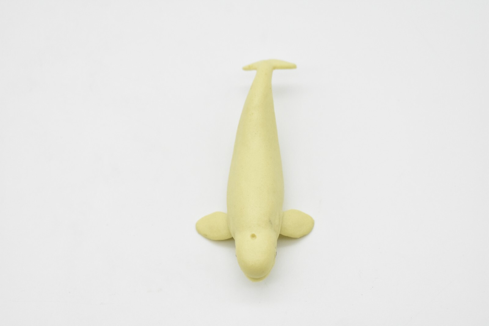 Beluga Whale, Very Nice Plastic Replica, 3″ – F1103 B203