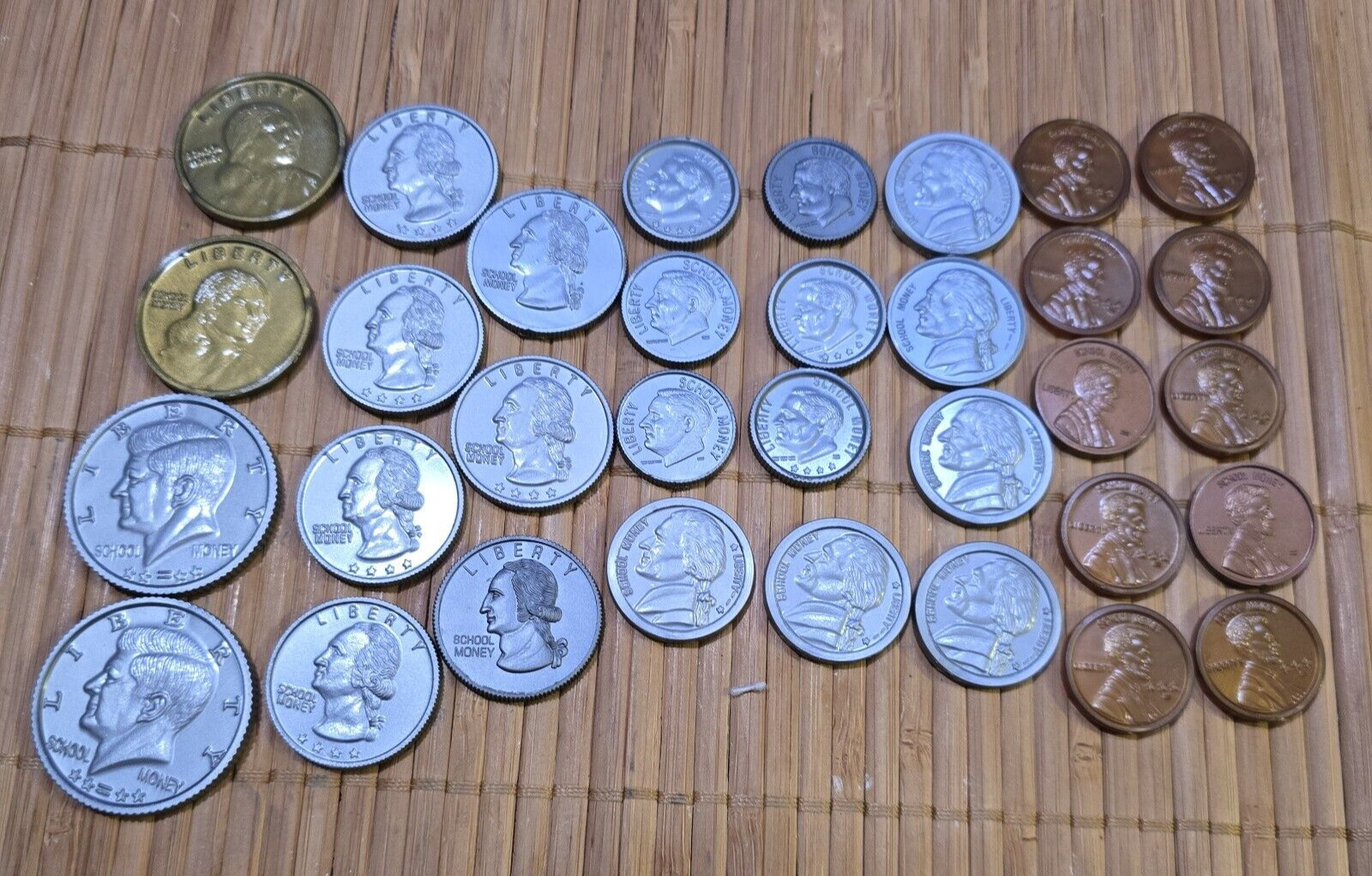 33 PIECES PLAY/EDUCATIONAL PLASTIC COINS – PENNIES DIMES NICKELS QUARTERS ETC
