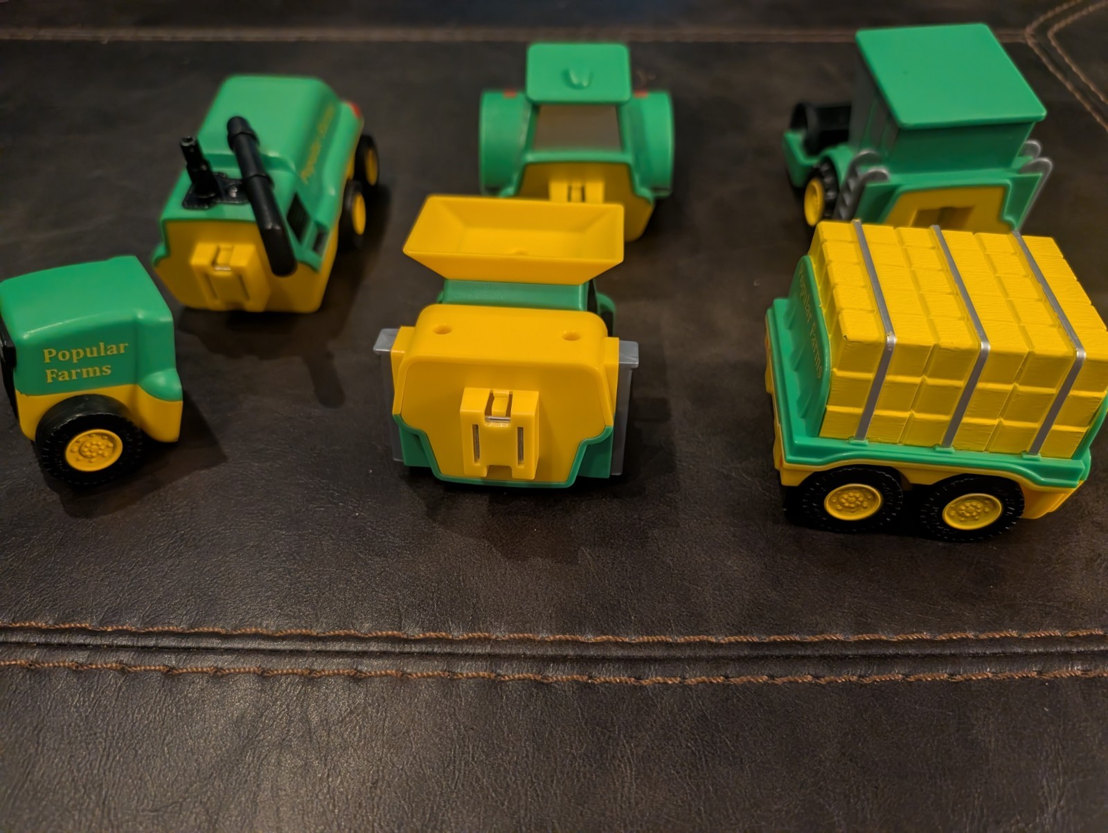 Popular Playthings Magnetic Mix or Match Farm Vehicles – Popular Farms