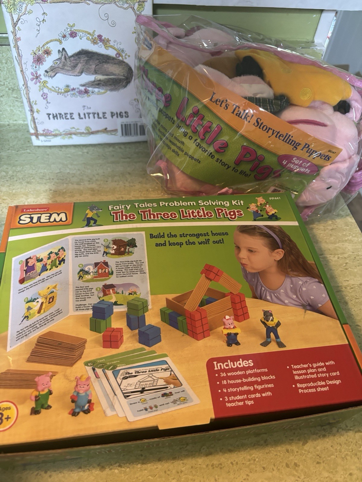 Lakeshore STEM Fairy Tales The Three Little Pigs Problem Solving Kit NEW