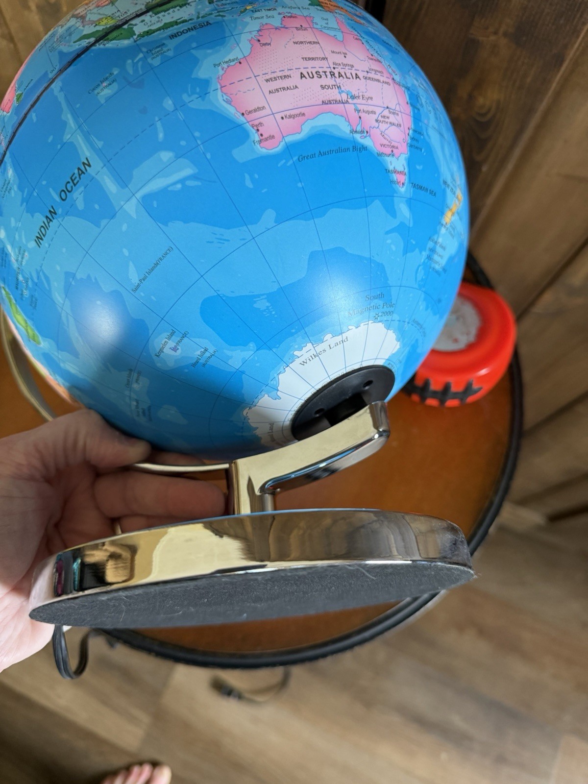 Smart Wallaby Rotating Globe w/ USB Light-Up LED | 8″ Desktop World Map